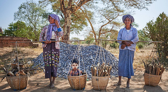 Asia (Myanmar) / People